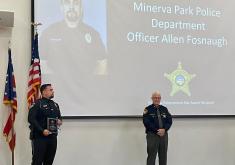 officer receiving award